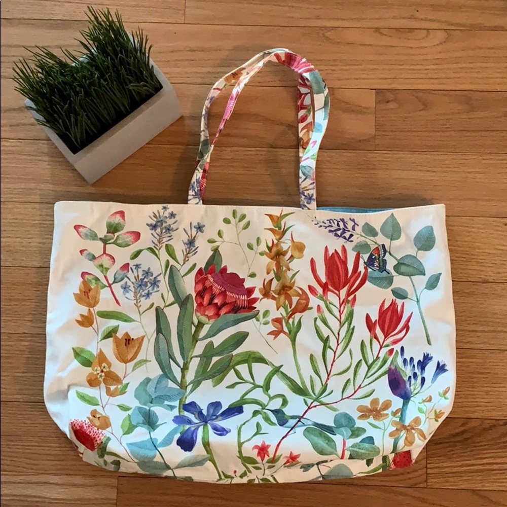 Never used Estée Lauder tote bag